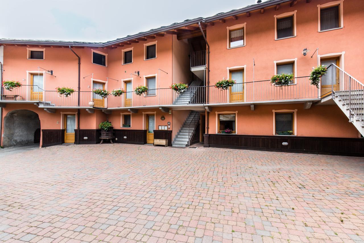 Lou Rose Villa Donnaz Eksteriør bilde